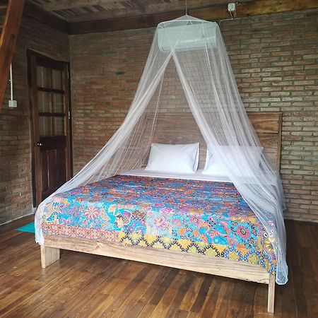 Coconut Tree Cottages Batukaras Номер фото